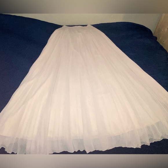 Zara Dresses & Skirts - Zara Skirt Size Small